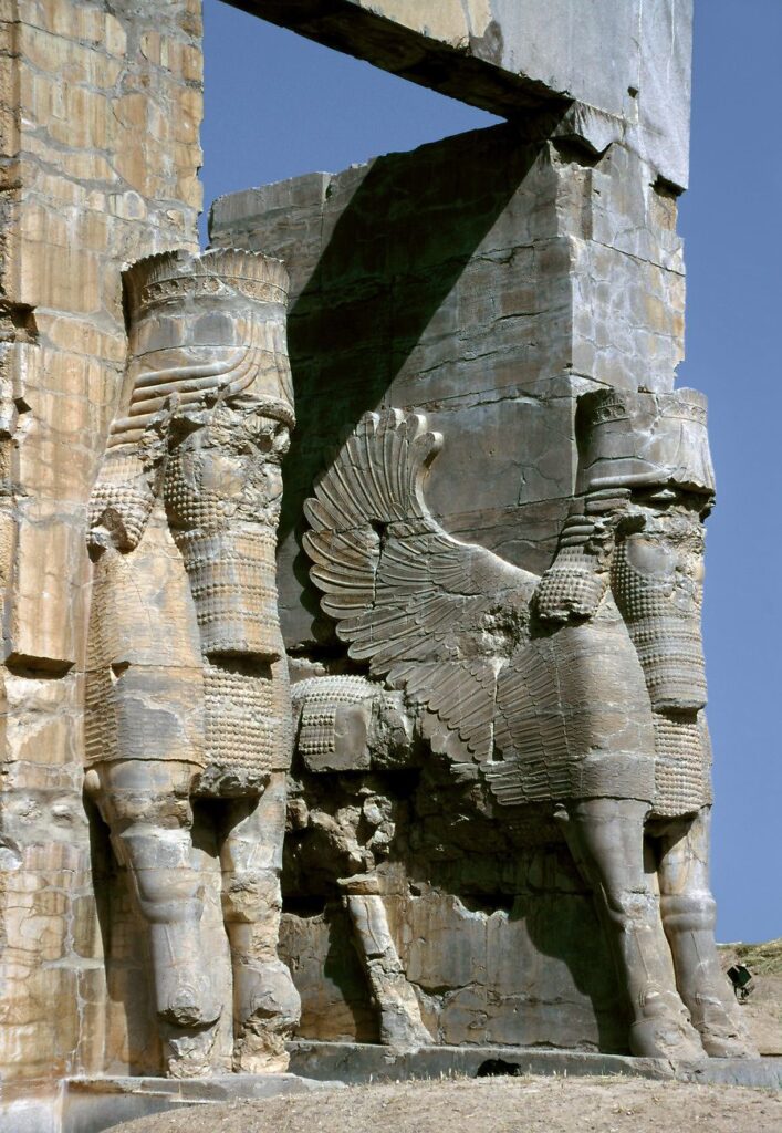 Bas Relief Of A Lammasu At The Gate Of All Nations Persepolis Sculpture FG690 (1)